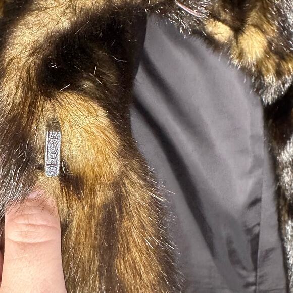 Pamela McCoy Faux Fur Light Dark Brown Color Snap Button Closure Jacket size 1X - Picture 10 of 13